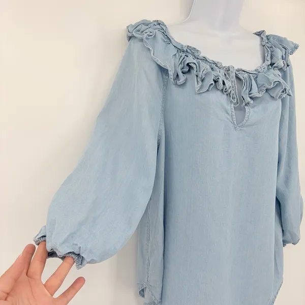 Lauren Ralph Lauren Chambray Womens Top Sz M Ruffle Peasant Boho Coastal Cottage - Image 4