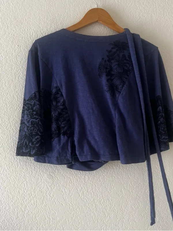 C Keer Anthropologie Blue Floral Wrap Kimono Top - Image 4