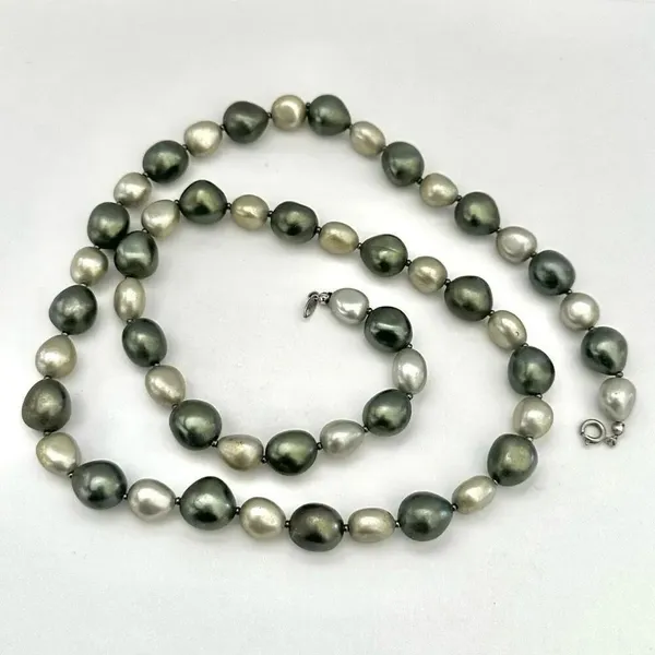 Trifari vintage grey faux pearl long necklace - Image 4