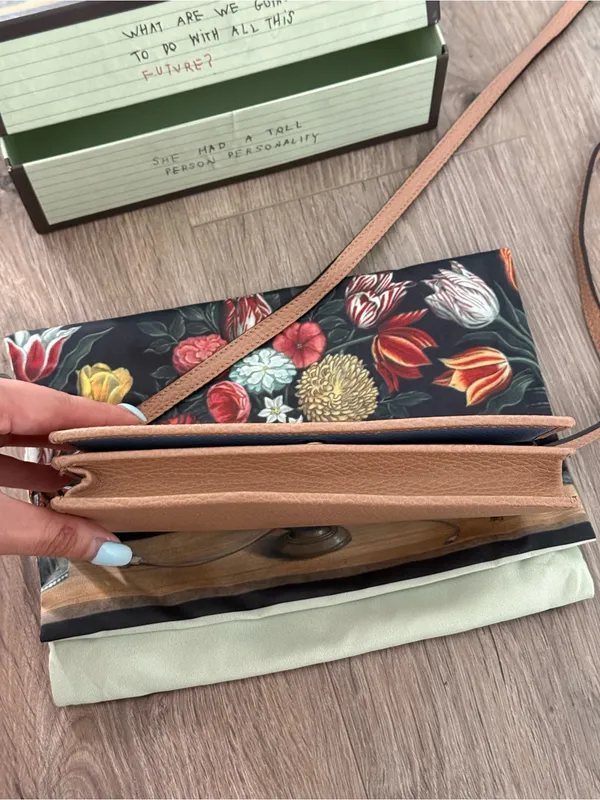 Gucci Swing WOC Light Tan Pebbled Leather - Full Set Limited Box & Dust Bag - Image 4
