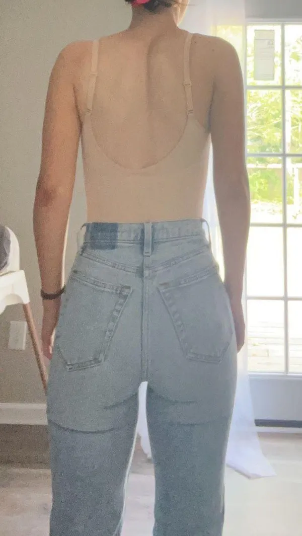 SKIMS Sculpting Bodysuit - Image 5