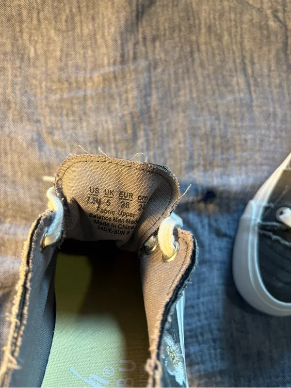 grey Blowfish Malibu Sadie-Sun Platform Sneaker size 7.5 - Image 9