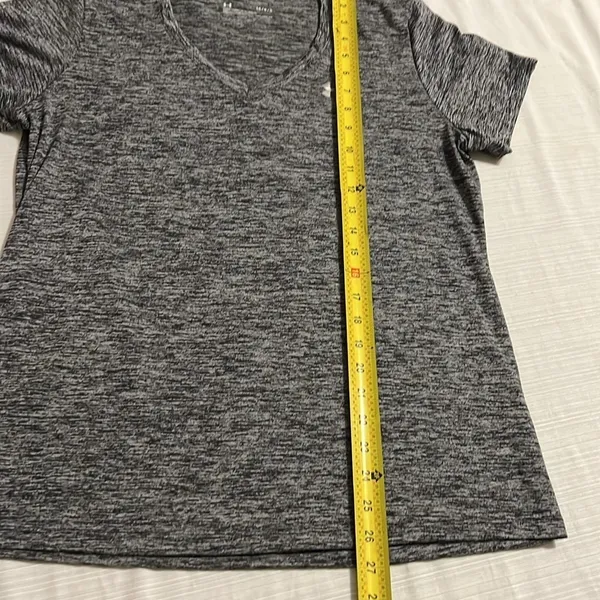 Under Armour loose‎ fit tee - Image 4