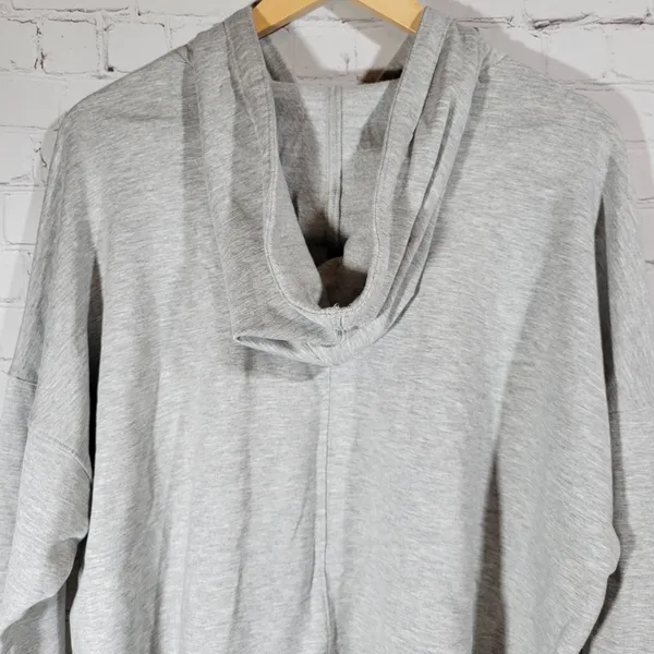 Nike Yoga‎ Women's Dri-Fit Gray Cropped Hoodie Sweatshirt Training XL - Image 6