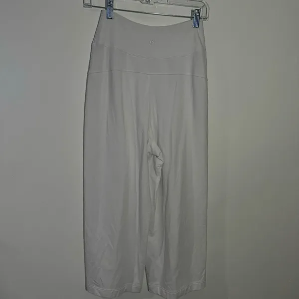 Lululemon Blissed‎ Out Culottes 21" In White Size 4 - Image 8
