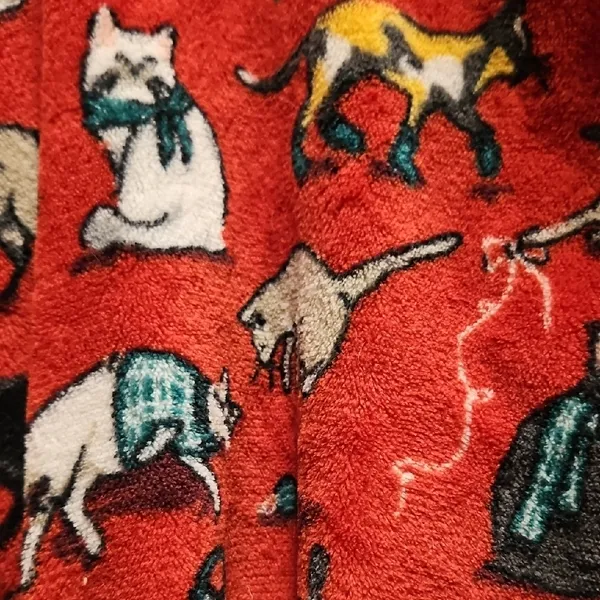 Like New! Vera Bradley Limited Edition Christmas Cats Plush Robe Womens Size S/M - Image 3