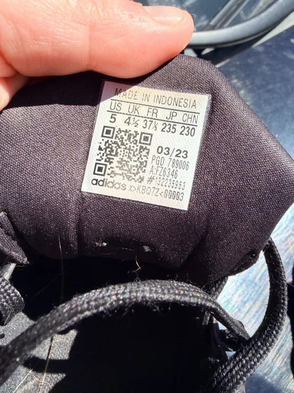 Adidas sneakers  - Image 4