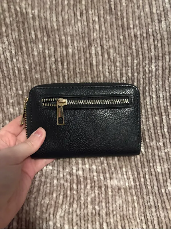Black Pebbled Leather Zip Wallet - Image 2