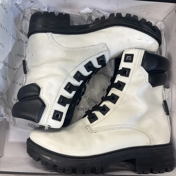 Kendall + Kylie East White Leather Combat Boots Women’s Size 7M w/ Box - Image 7
