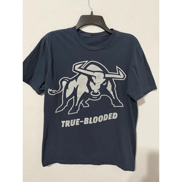 Utah State University Aggies Navy Blue Graphic T-Shirt True-Blooded Bull Silver - Image 5