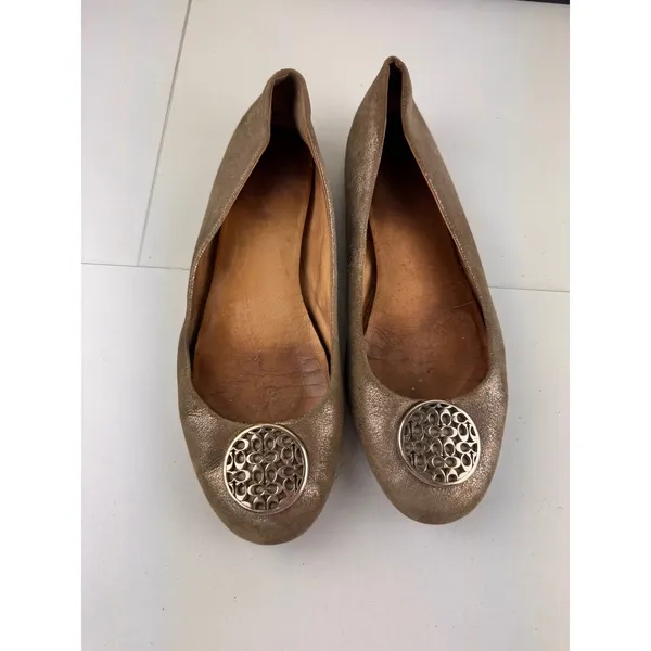 COACH Metallic Bronze‎ Leather Ballet Flats With Circle Logo Accent Women Size 8 - Image 2
