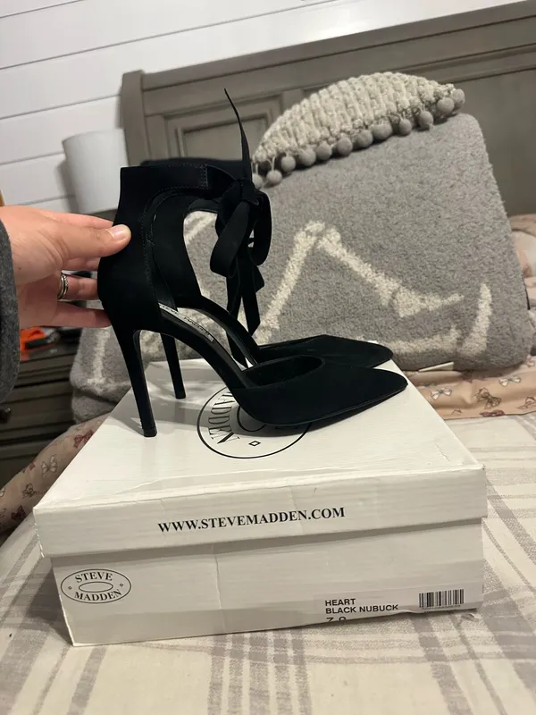 Steve Madden Heels Black - Image 2
