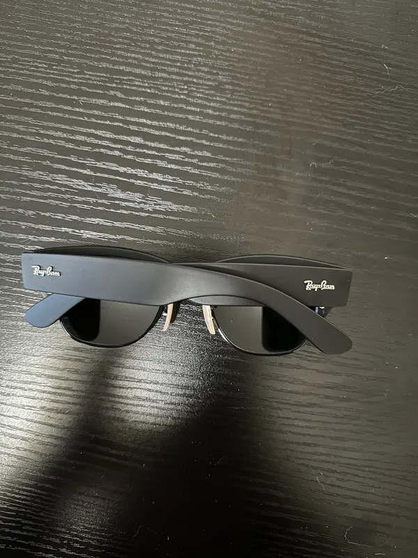Ray-Ban Sunglasses - Image 2