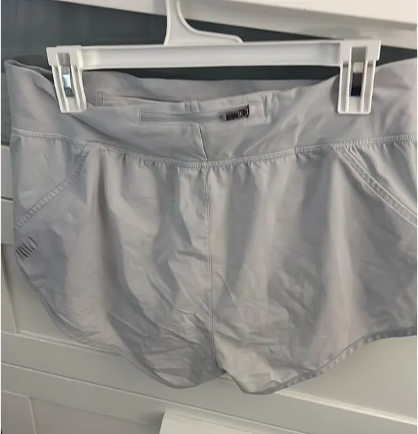 Under Armour Running shorts - Image 2