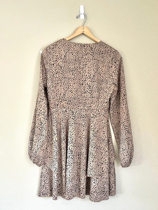 Tan Dalmatian Bishop Sleeve Tiered Ruffle Mini Dress Medium - Image 3