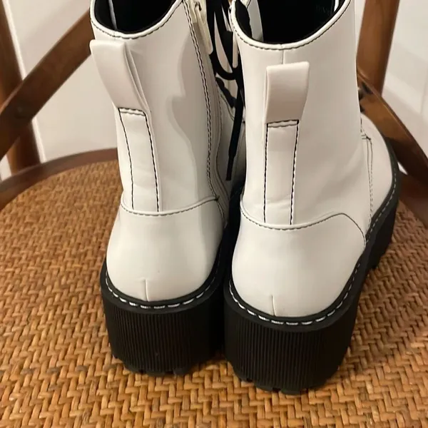 H&M Divided NWOB white platform lace up combat boots size 39 - Image 6