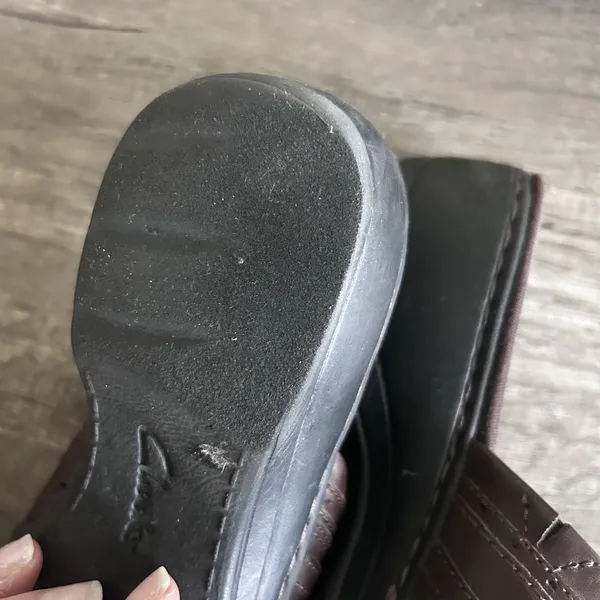 Clarks Collection Shoes Womens Size 8.5M Leather Mule Slip On Comfort Loafer‎ - Image 8