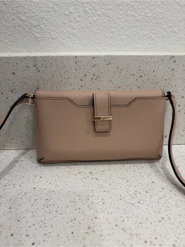 Kate Spade New York Women’s Crossbody Pink Beige Purse Gold Accents Leather EUC - Image 6
