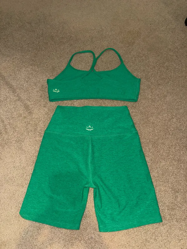 Beyond Yoga Spacedye Biker Shorts and Sports Bra - Image 4