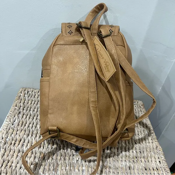 NEW Revive Vegan Backpack Handbag Tan 12” Tall Floral Zip‎ - Image 4