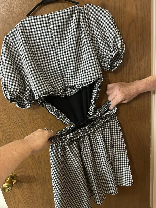 La Lavon mini skirt and attached top.Medium - Image 7