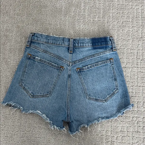 A&F “the mom short high rise ” cutoff distressed medium wash blue denim shorts - Image 3