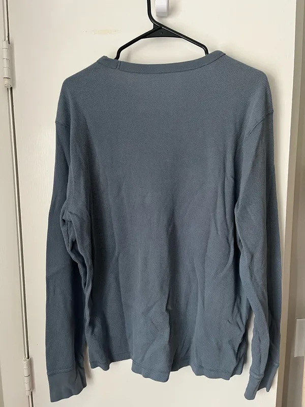 Old Navy Long Sleeve Top - Image 3
