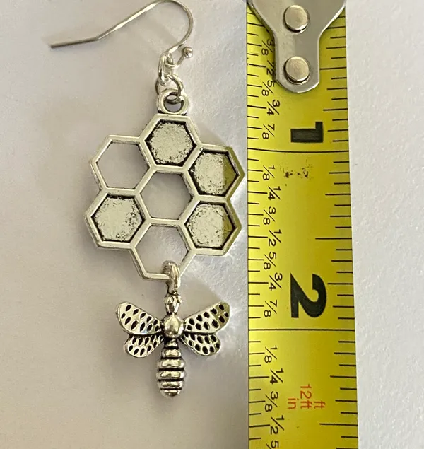 Handmade 🐝 antique silver tone bee dangle earrings NEW gift💚 - Image 3