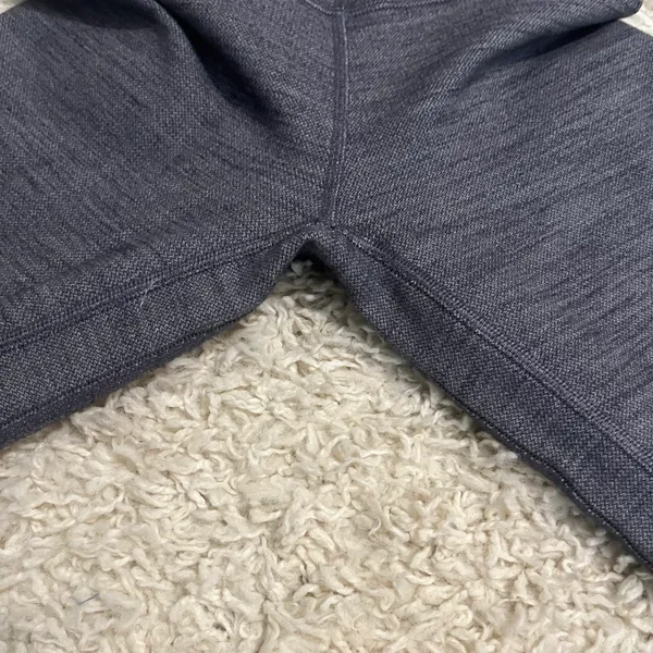 Lululemon Align 25” Heathered Grey Size 2 - Image 4