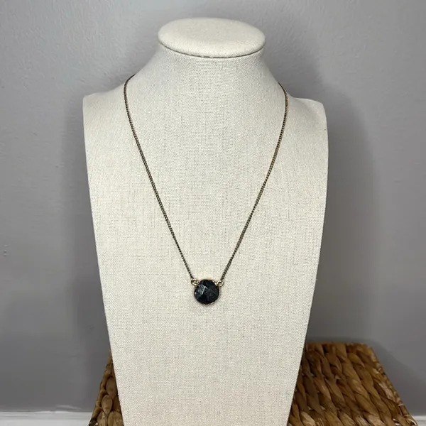 Rare circle charcoal jewel necklace with antique gold chain NWOT 3” extender - Image 4