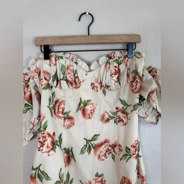 Superdown Revolve Lou Bustier Frill Mini Dress in Nude Floral size Medium $68 - Image 3