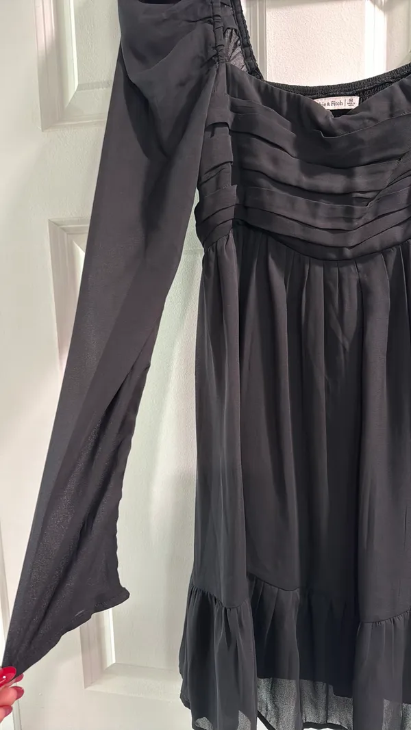 Abercrombie Black Puff Sleeve Dress - Image 3