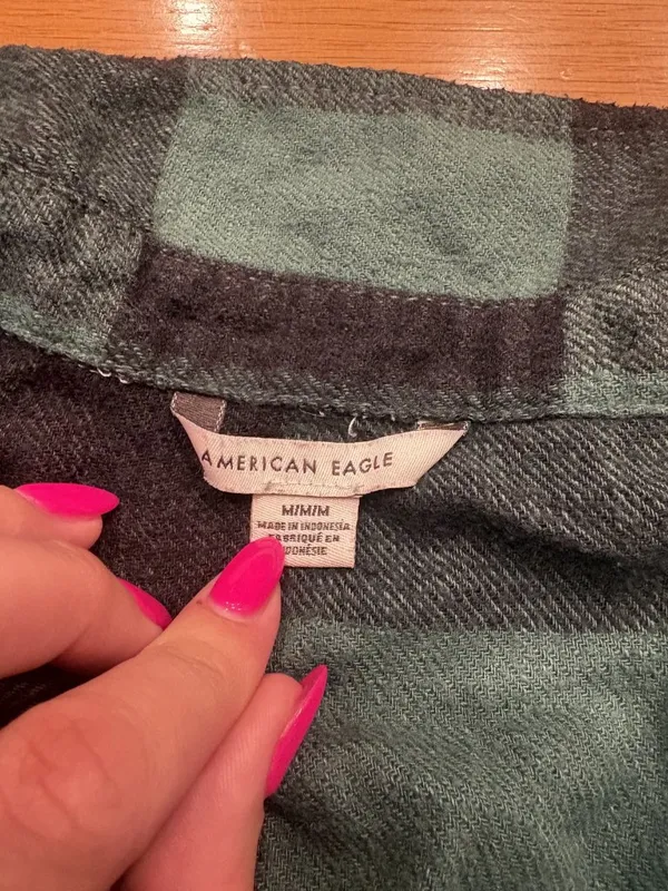 American eagle Size Medium (M) Plaid Flannel Button-Up Shirt - Image 2