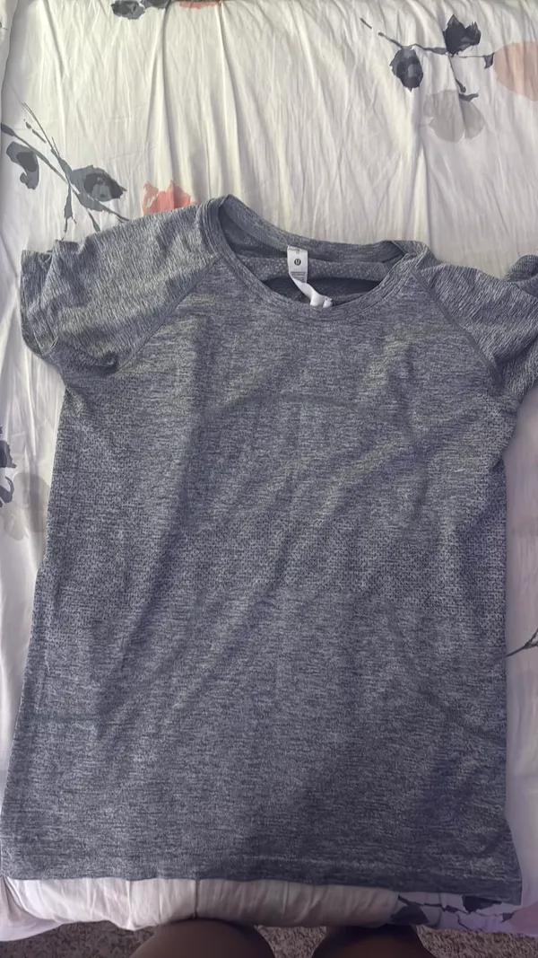 Lululemon Shirt Swiftly Short Sleeve Tech - Image 4
