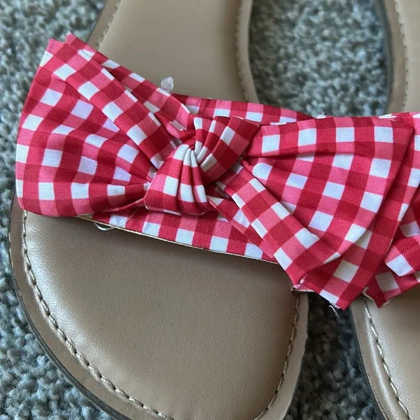 NWT Time & Tru Bow Sandals Red & White Checkered 6 - Image 2