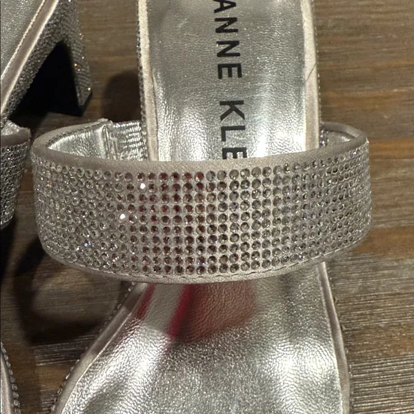 Anne Klein Women’s Sandals Size 5 New Silver Rhinestone‎ Block Heel Dressy - Image 6