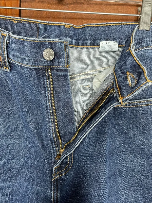 Levi’s 560 Loose Fit Straight Leg Jeans 10 USA Made Vintage Mom Jeans 90s Y2K - Image 3