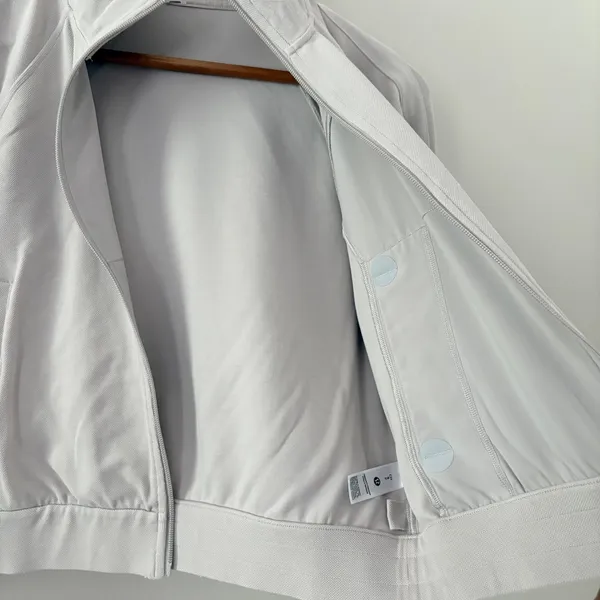 Lululemon Softstreme Pique rack Jacket Small Downtown Tan Cropped Full Zip - Image 8