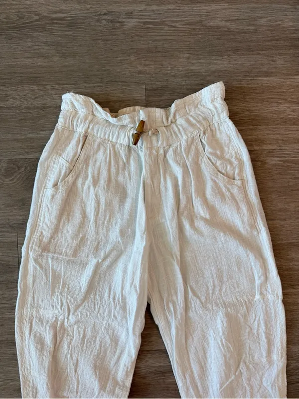 Free People Paradise Toggle Cropped White Pants, Size XS - Image 4