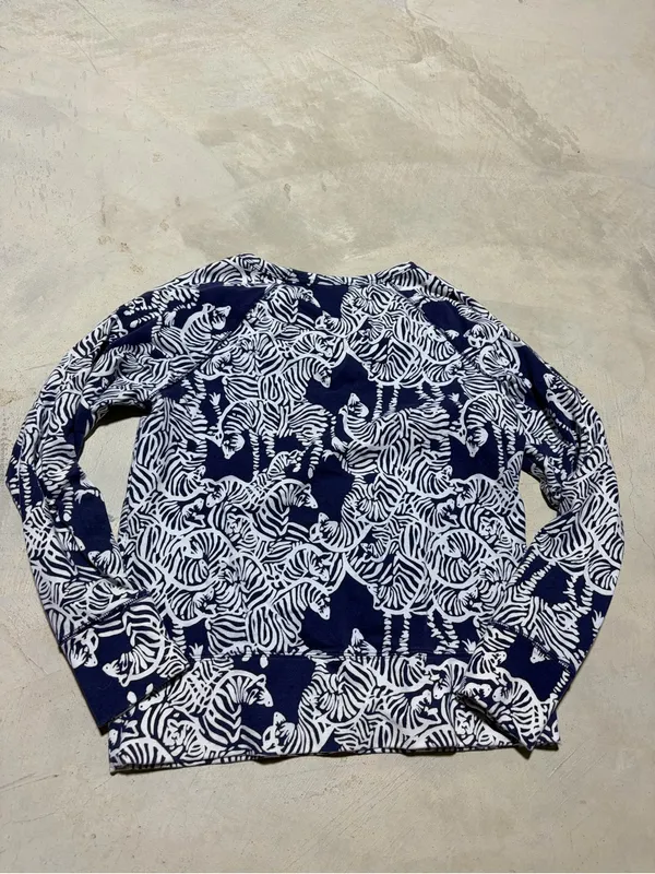 Lilly Pulitzer Navy Zebra Print Long Sleeve Top medium - Image 6