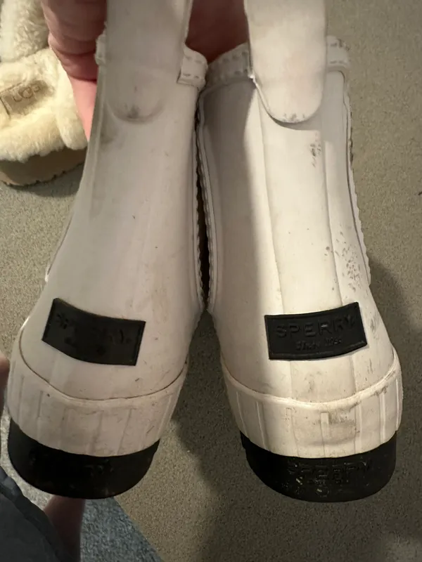 Boots - Image 2