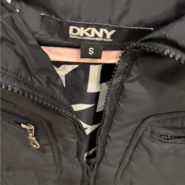DKNY Puffer Black coat jacket size small , be proactive for fall & winter :) - Image 4