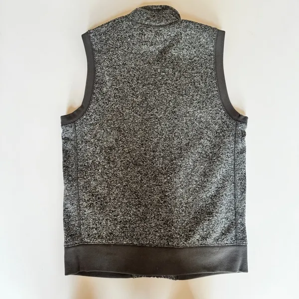 Gap Zip Front Sleeveless Vest in Gray - Image 2