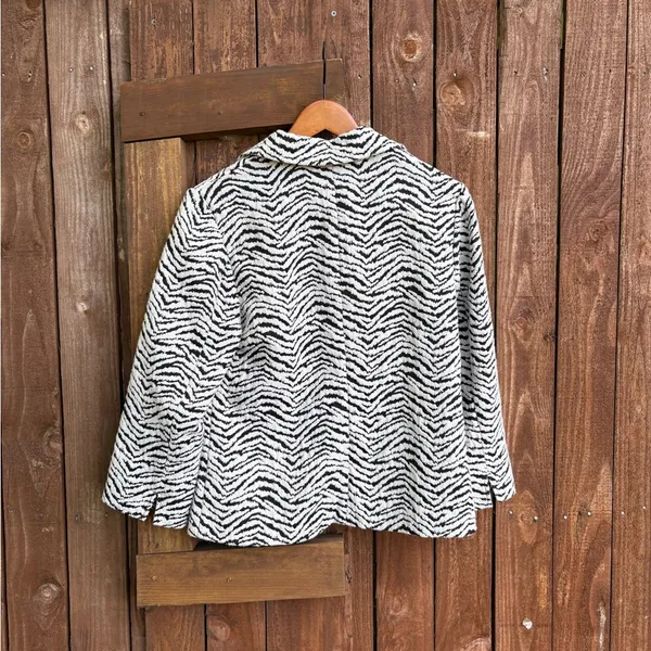 Chico’s Traveler’s Collection Zebra Print Long Sleeve Jacket - Image 5