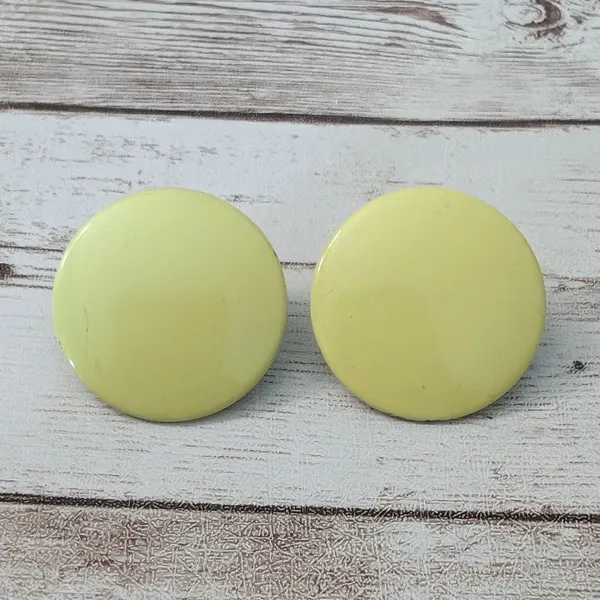 Vintage Clip On Earrings Retro Yellow/Green Circle 1" - Image 2