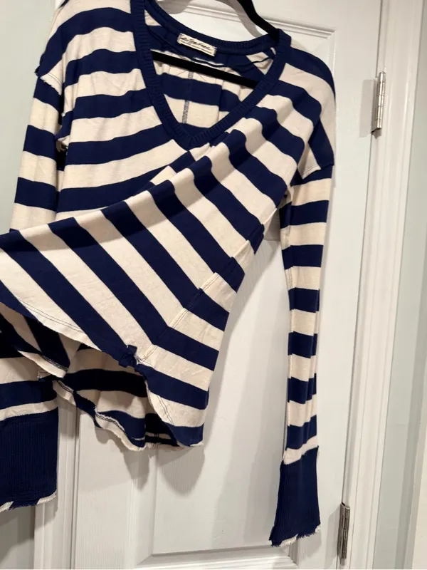NWOT Free People We The Free Size XL Blue Cream Striped Thermal Knit V Neck Top - Image 3