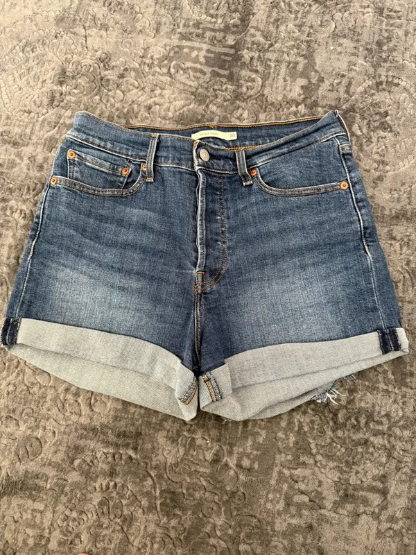 Levi’s Denim WEDGIE SHORTS - Image 3