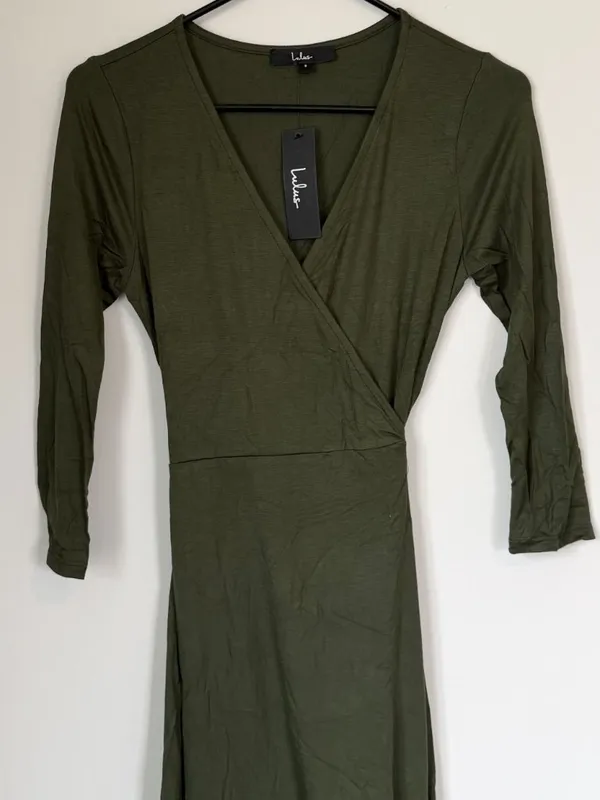 NWT Lulus Garden District Olive Green Wrap Maxi Dress - Size: Small - Image 5