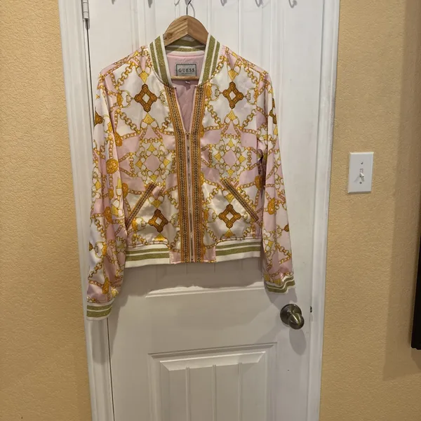 Vintage Guess Italian Maximalist Baroque Bomber Jacket Sz M Gold Chain Pink Zip - Image 4