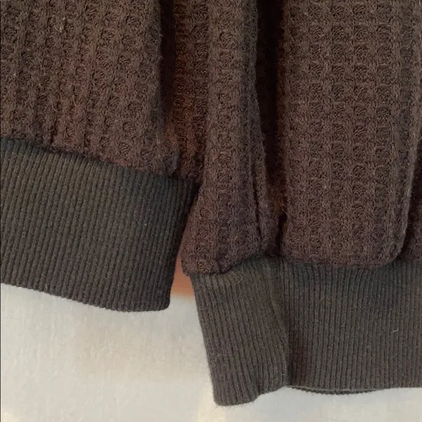 Waffle Knit V Neck Off Shoulder Black Shirt size XL - Image 3